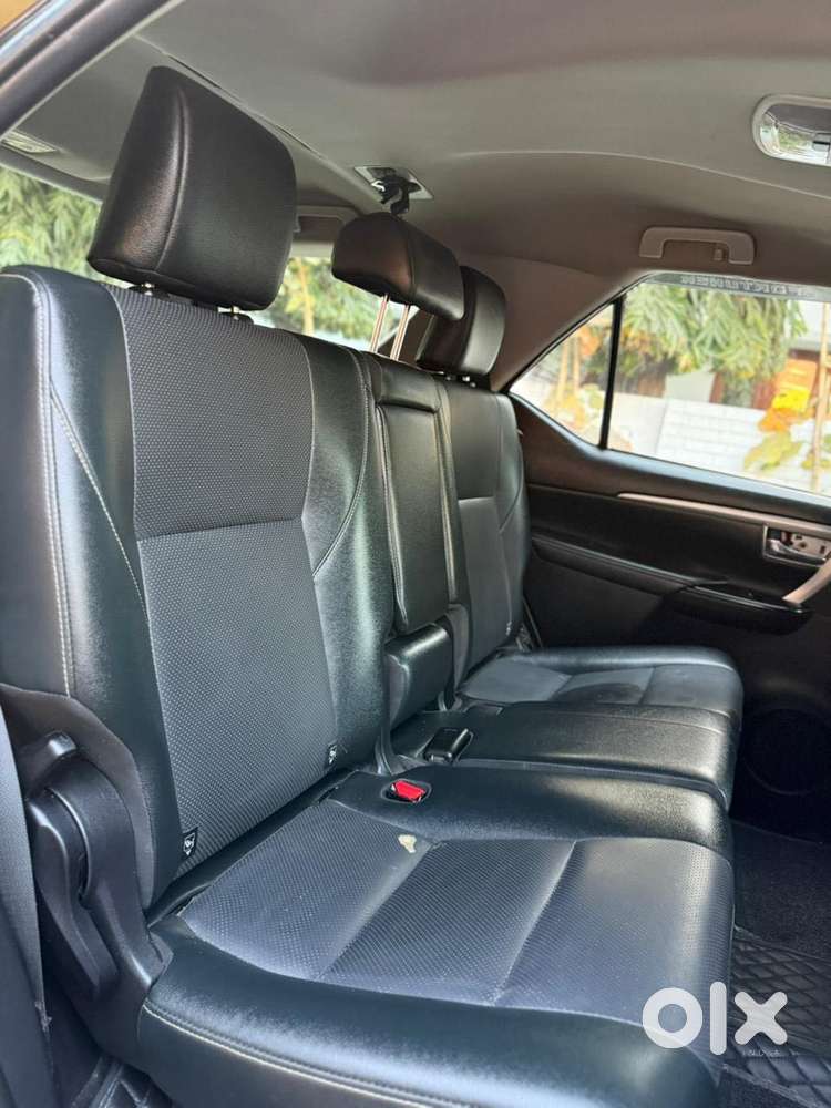 Toyota Fortuner 4x2 At 2.8 Diesel, 2022, Diesel