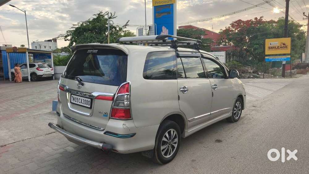 Toyota Innova 2.5 V 8 Str, 2015, Diesel