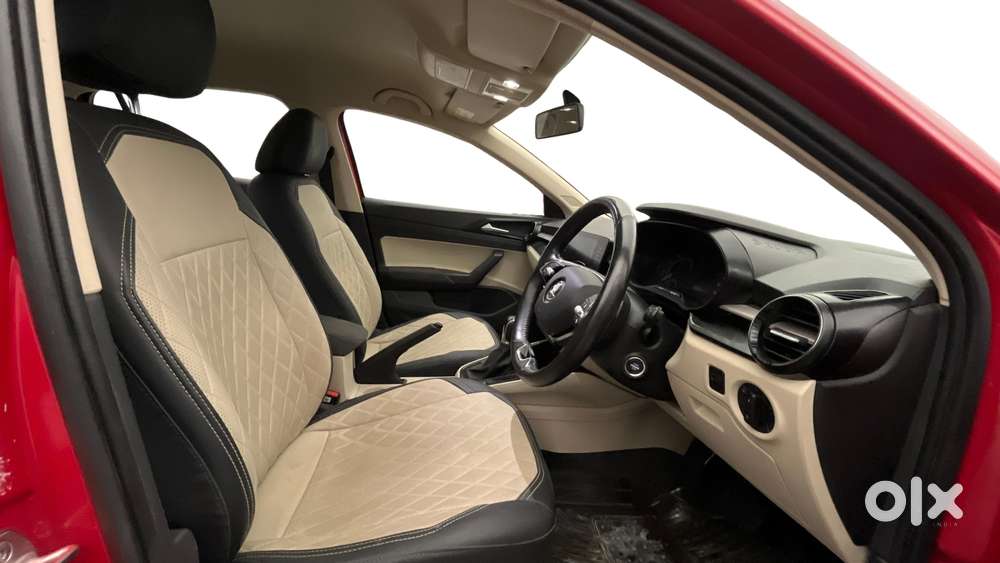Skoda Slavia 1.0 Ambition Tsi At, 2022, Petrol