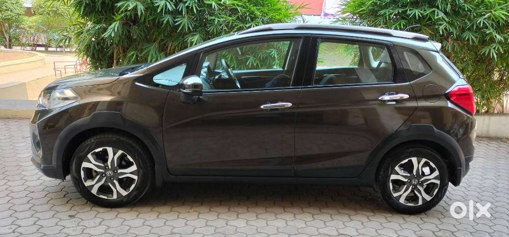 Honda Br-v Style Edition Vx, 2018, Petrol