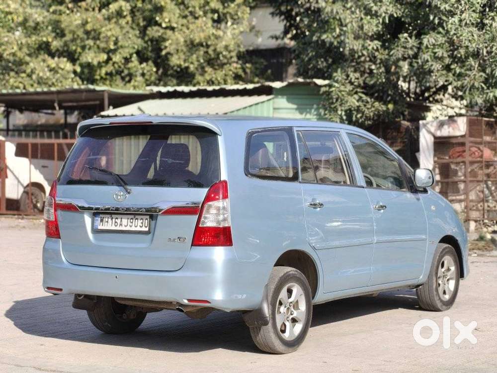 Toyota Innova 2004-2011 2.5 G4 Diesel 8-seater, 2011, Diesel