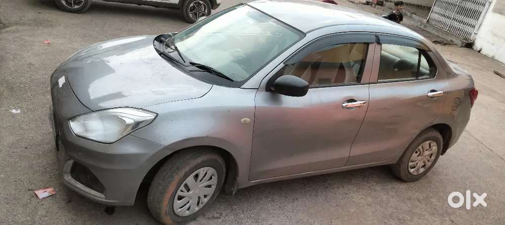 Showroom Mentenec Hai. Sub Complite Laga Hua Hai