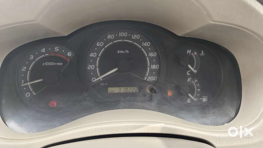 Toyota Innova 2.5 E 8 Str, 2010, Diesel