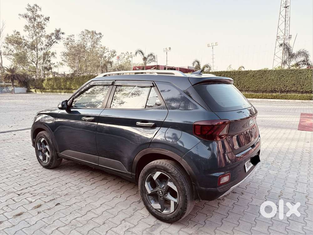 Hyundai Venue 1.0 Sx (o) Turbo Dct, 2020, Petrol