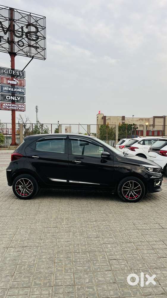 2022 Tata Tiago Xza Plus Dual Tone