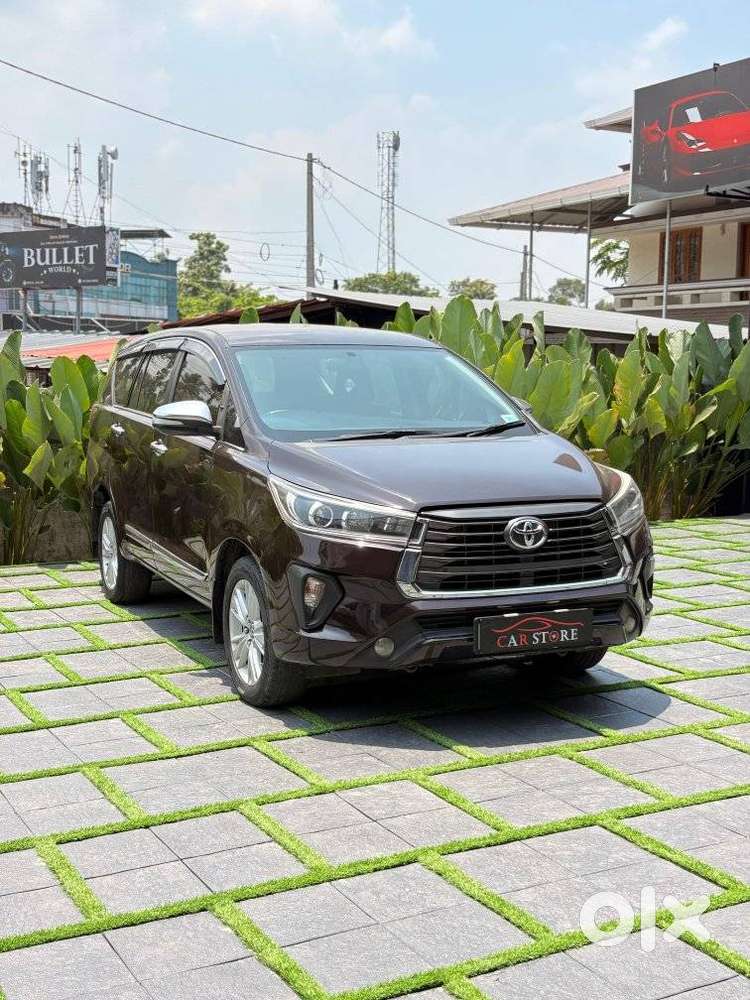 Toyota Innova Crysta 2.8 Z, 2016, Diesel