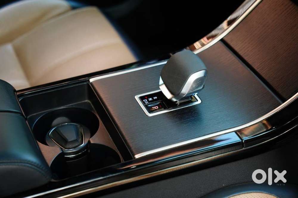 Land Rover Range Velar P250 R-dynamic Hse, 2025, Petrol