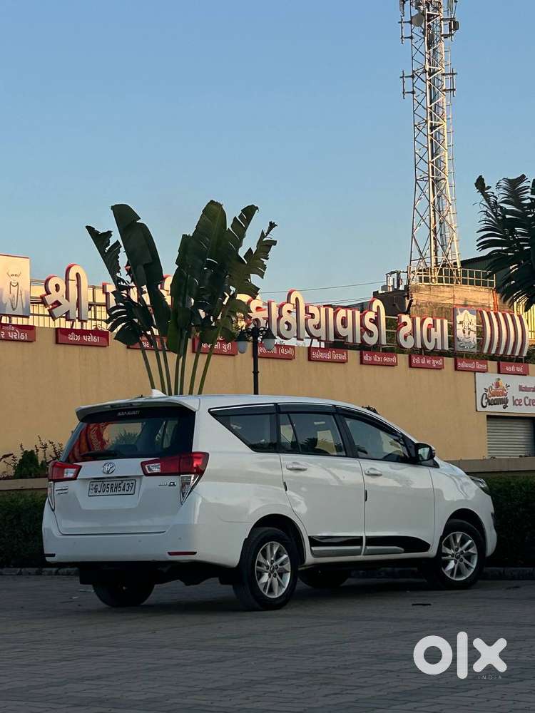 Toyota Innova Crysta