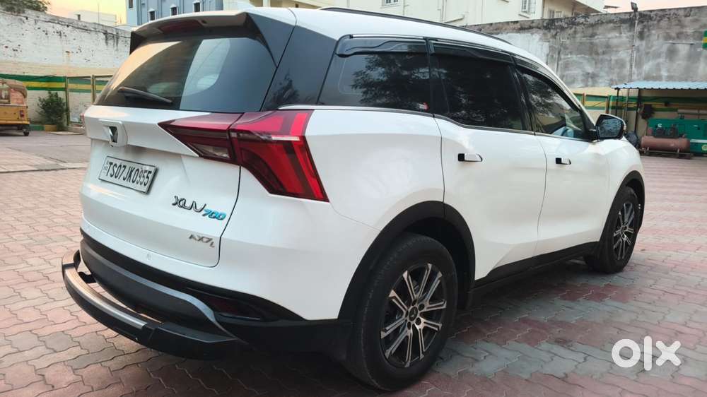 Mahindra Xuv700 2.2 Ax 7 Diesel At Str, 2022, Diesel