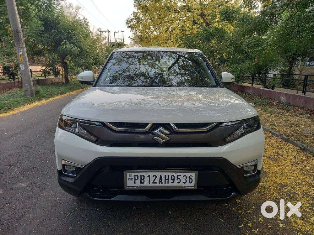 Maruti Suzuki Brezza 1.5 Vxi At Smart Hybrid, 2023, Petrol