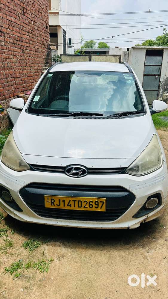 Hyundai Grand I10 2015 Diesel 280000 Km Driven