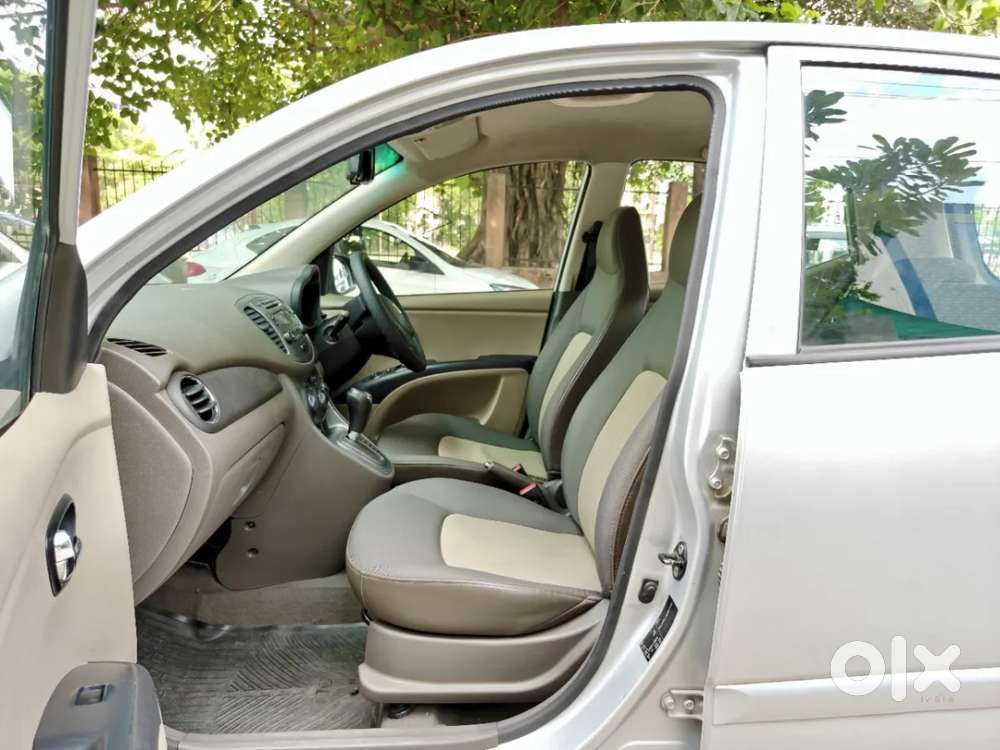 Hyundai I10 Sportz At, 2013, Petrol