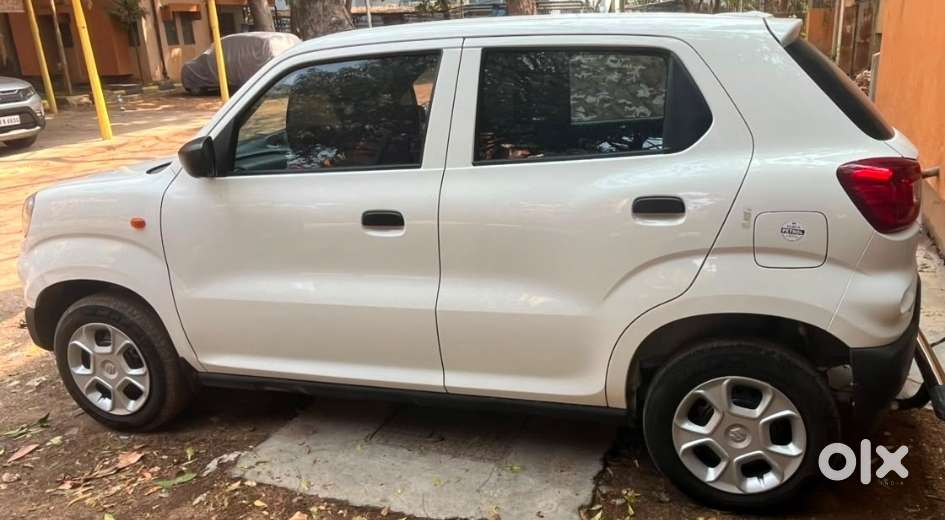 Maruti Suzuki S-presso Vxi, 2025, Petrol