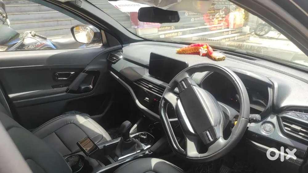 Tata Harrier 2025 Diesel 1400 Km Driven