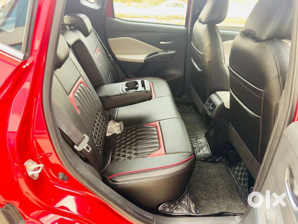 Nissan Magnite Tekna B4d 1.0 Amt Cng, 2025, Petrol