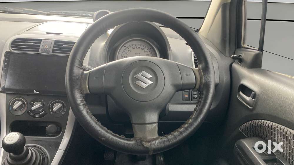 Maruti Suzuki Ritz Vxi, 2013, Petrol