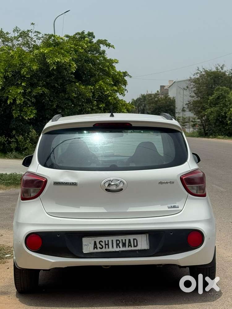 Hyundai Grand I10 Sportz 1.2 Kappa Vtvt, 2019, Petrol