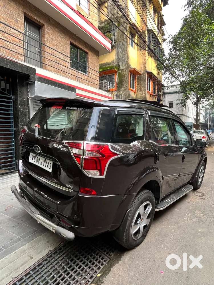 Mahindra Xuv500 पेट्रोल 2019
