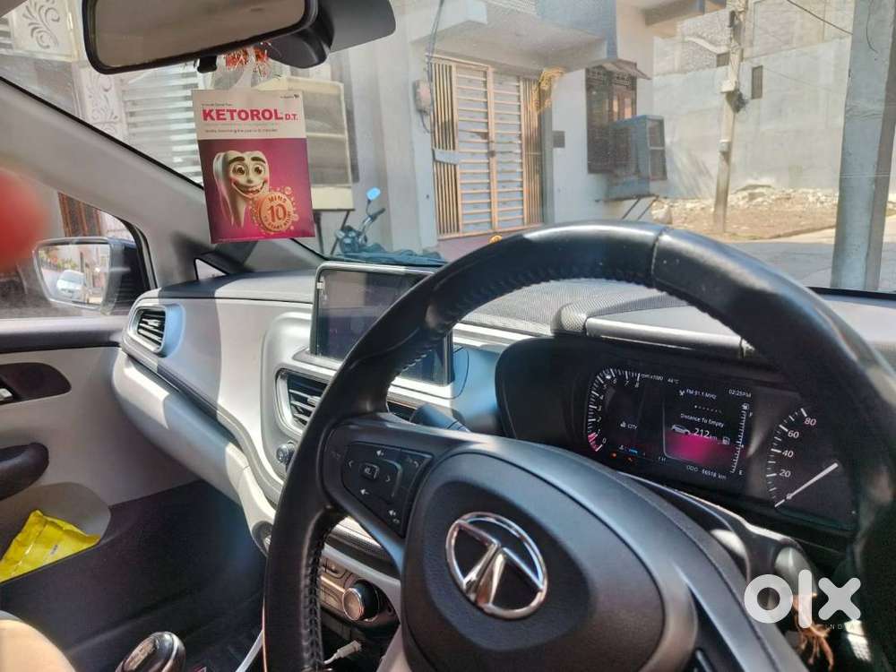 Tata Altroz For Sale, Single Handed Used With New Tyres And Foot Mats