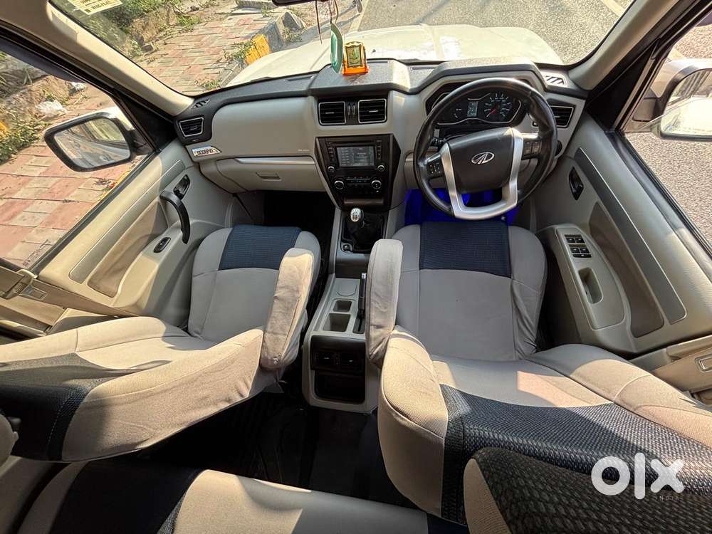 Mahindra Scorpio S10, 2016, Diesel