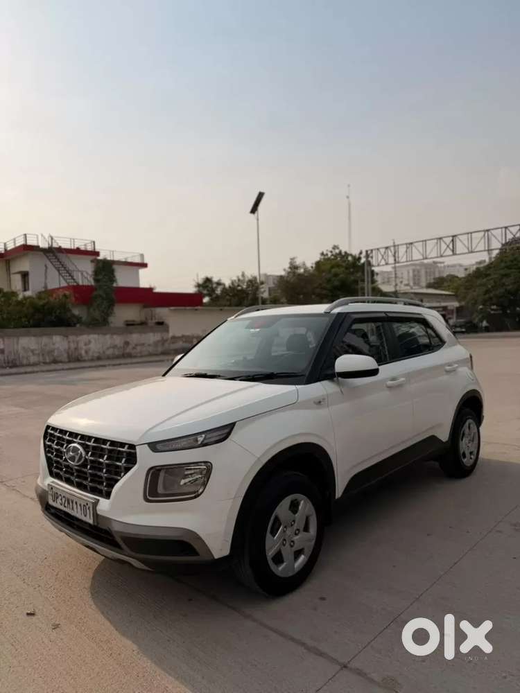 Hyundai Venue S 1.2 Petrol, 2022, Petrol