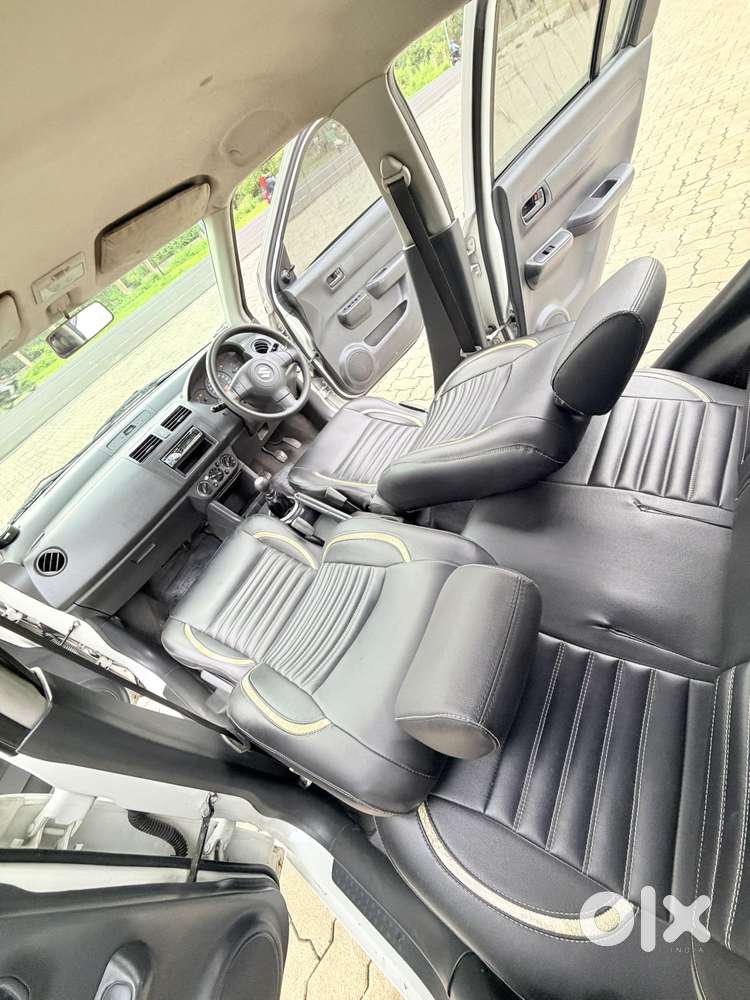 Maruti Suzuki Swift Vxi Optional, 2010, Petrol