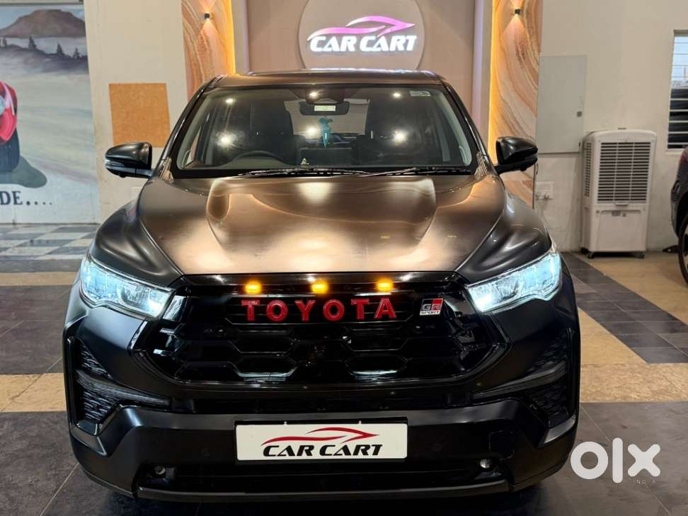 Toyota Innova Hycross 2.0 Zx Hybrid 7 Str, 2023, Petrol