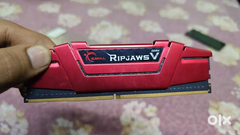 G.SKILL RIPJAWS V DDR4  2400mhz Gaming RAM