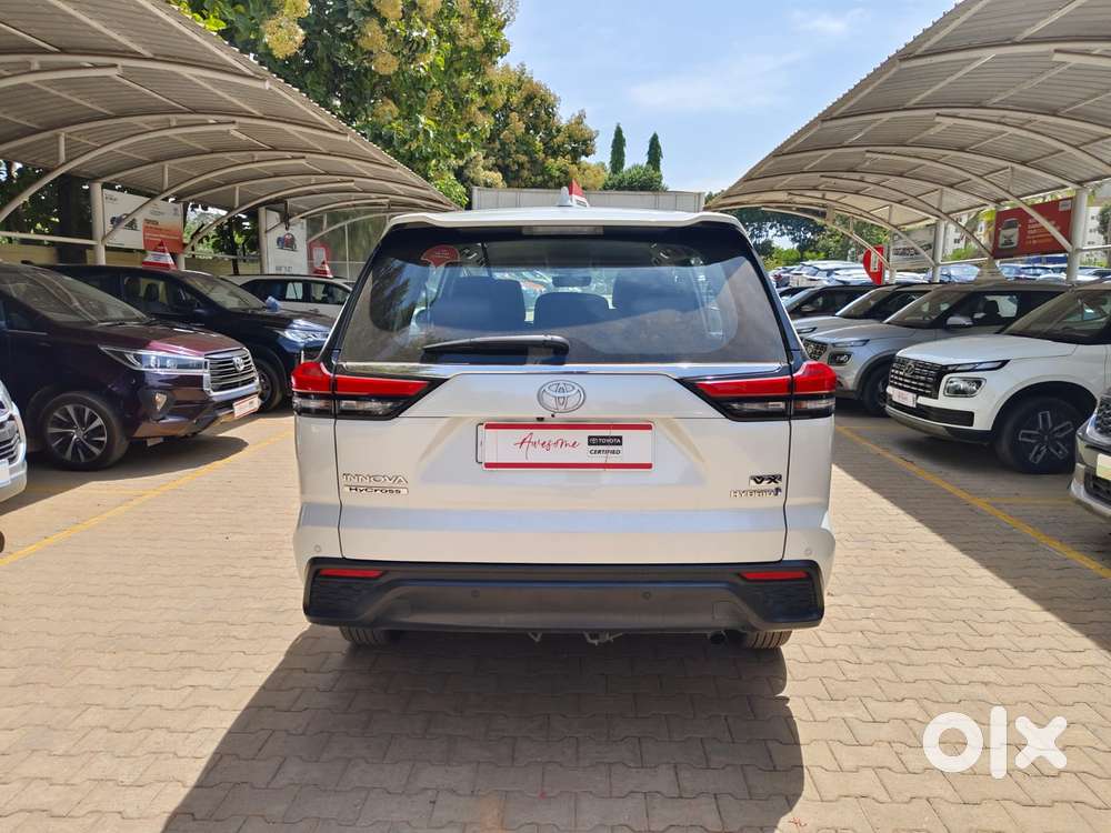 Toyota Innova Hycross 2.0 Vx (o) Hybrid 7 Str, 2024, Petrol