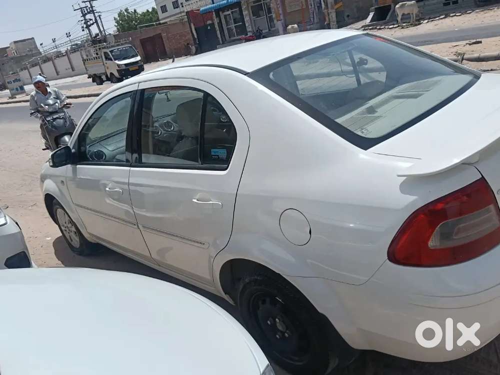 Ford Fiesta Classic 2013 Titanium