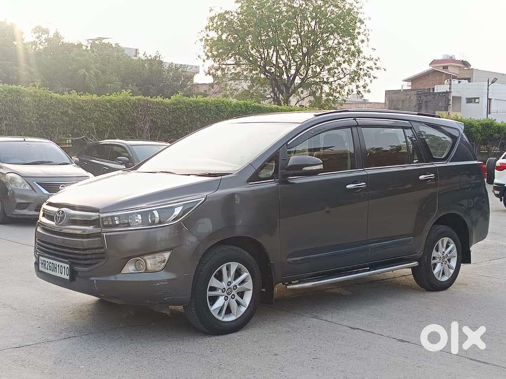 Toyota Innova Crysta 2.4 V, 2017, Diesel
