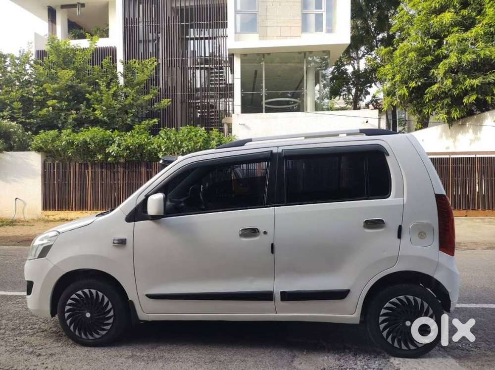 Maruti Suzuki Wagon R 1.0 Vxi (o), 2015, Petrol