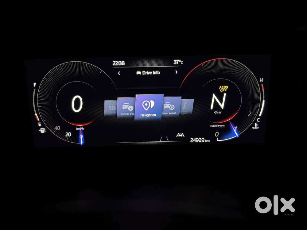 Mahindra Xuv700 2.2 Ax 7 Diesel At Str, 2022, Diesel