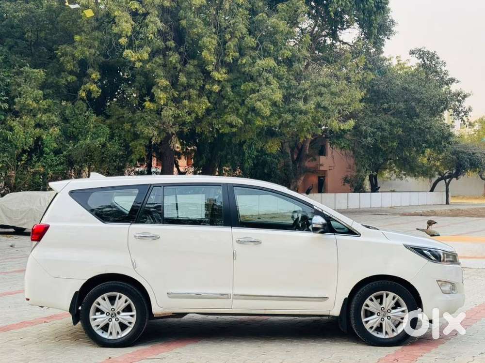 Toyota Innova Crysta 2.5z, 2016, Diesel