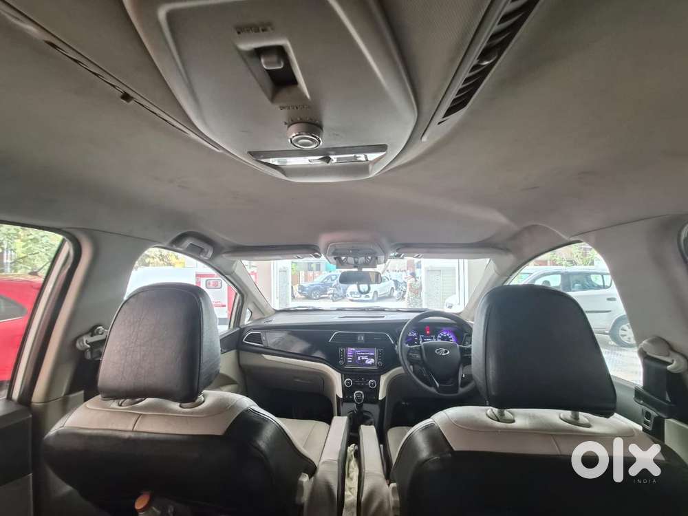 Mahindra Marazzo