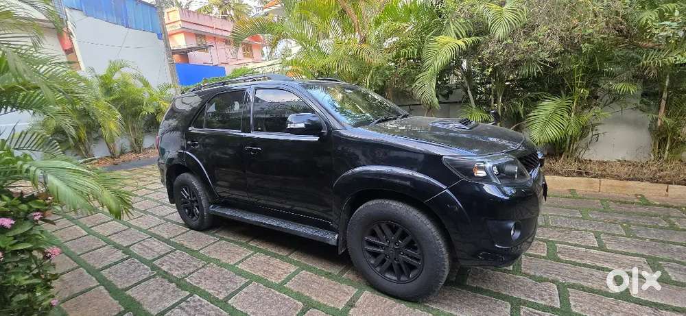 2012 Automatic Toyota Fortuner