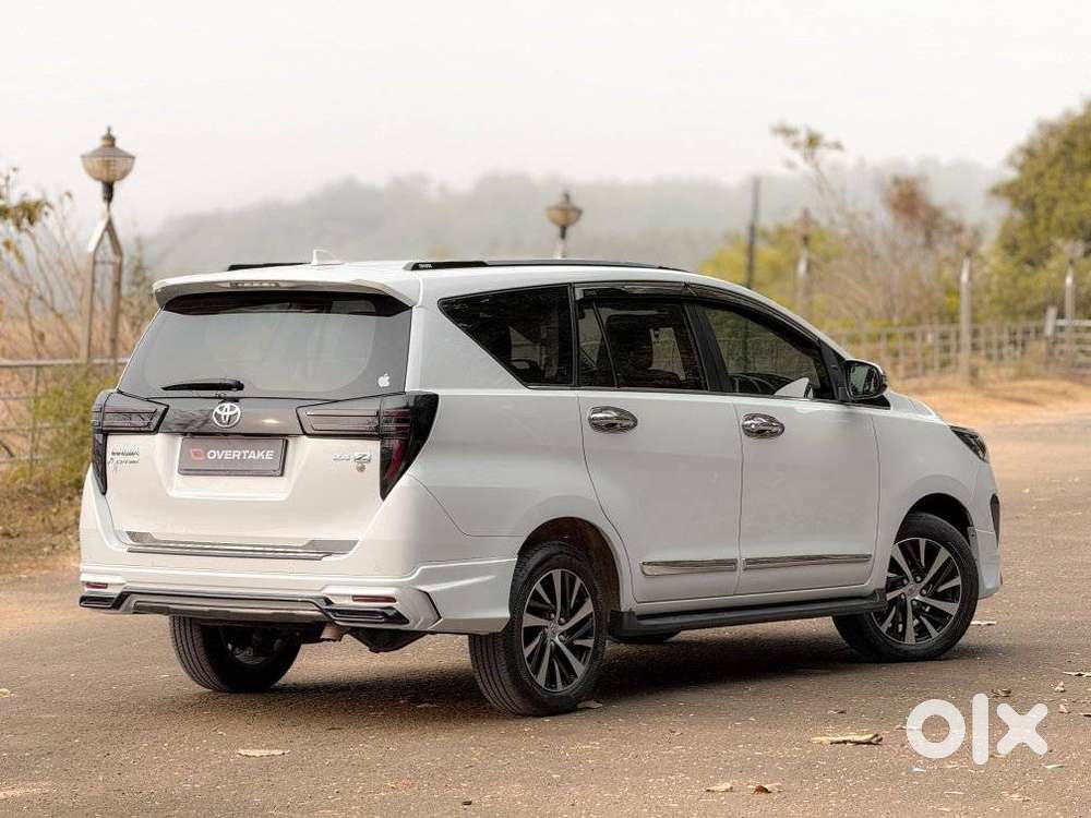 Toyota Innova Crysta Zx 2.4 Diesel 7 Seater, 2022, Diesel