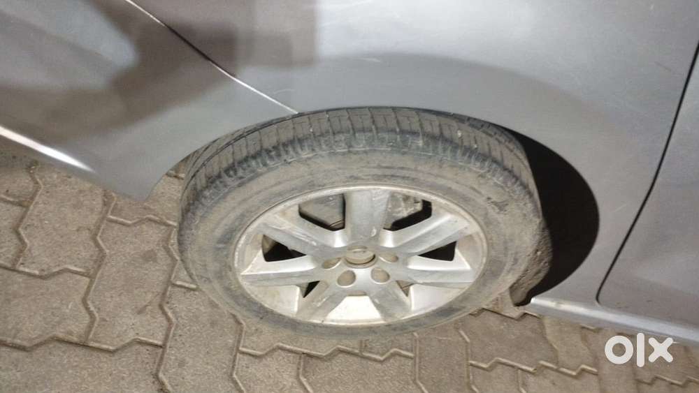 Volkswagen Vento Petrol 2011