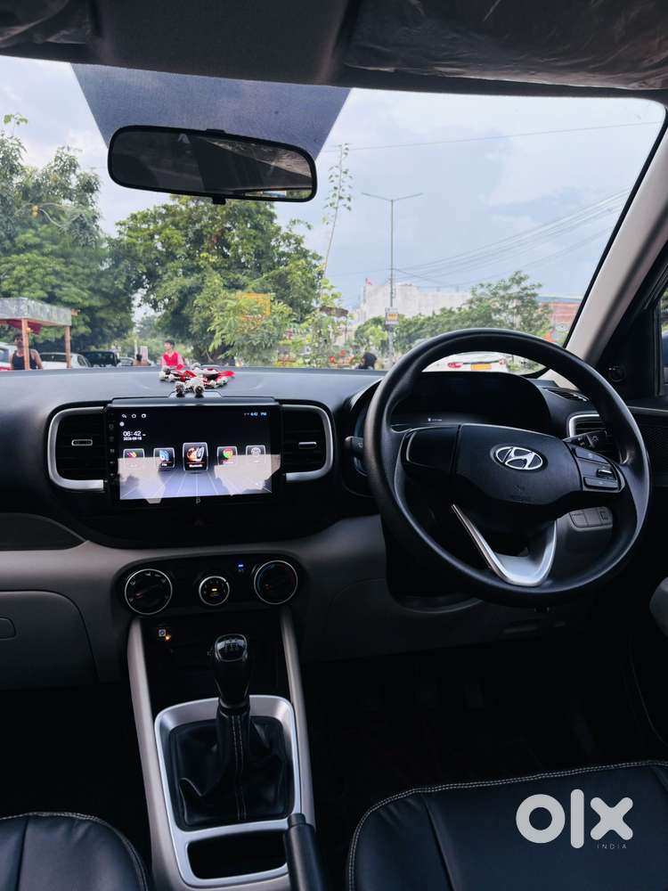 Hyundai Venue E 1.2 Petrol, 2023, Petrol