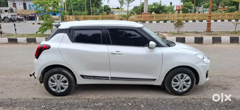 Maruti Suzuki Swift Vxi, 2020, Petrol