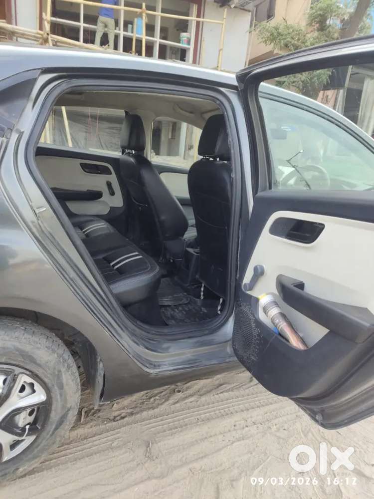Tata Altroz 2022 Petrol 37600 Kms Driven