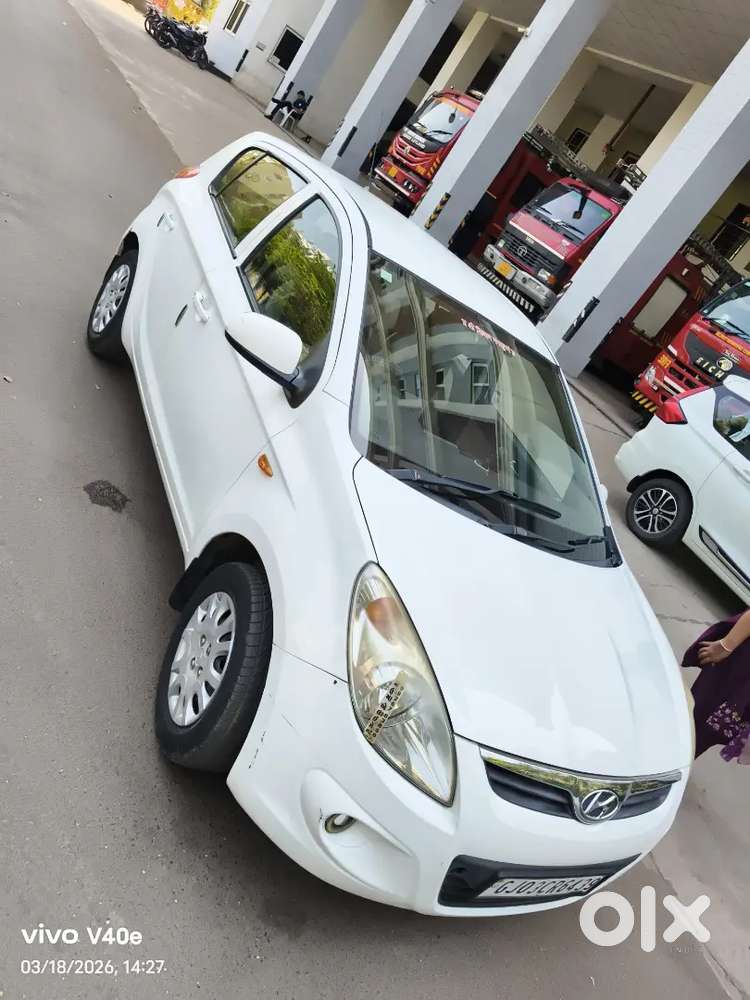Hyundai New I20 2010 Cng & Hybrids 90000 Km Driven