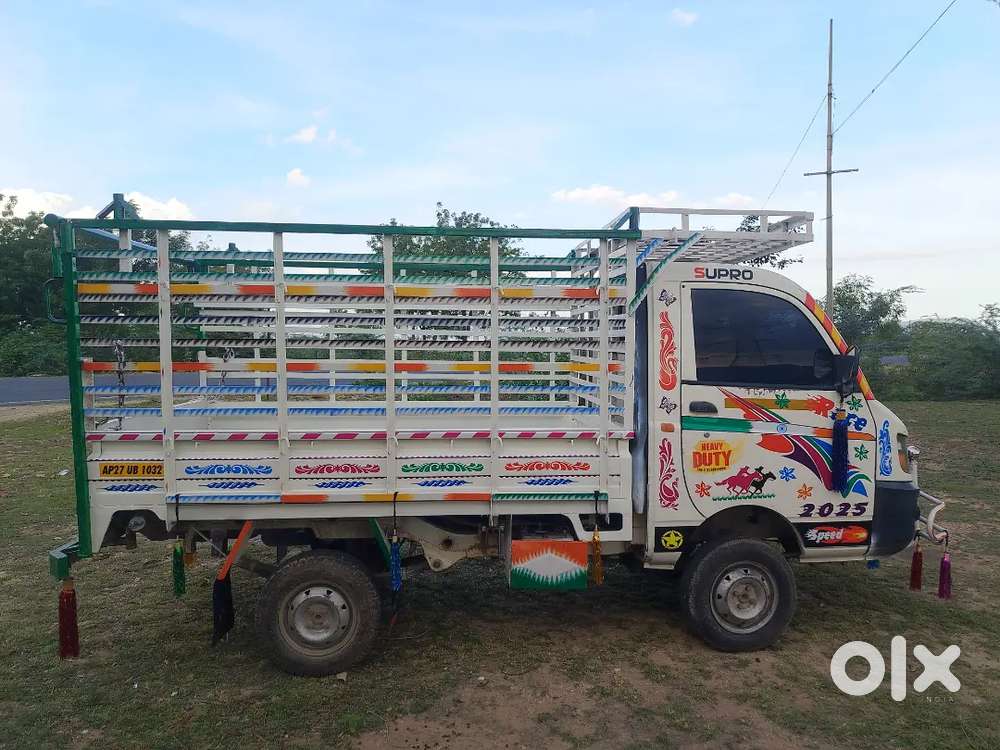 Mahindra Supro 2018
