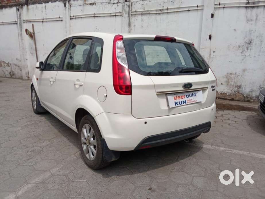 Ford Figo Petrol Zxi, 2011, Diesel
