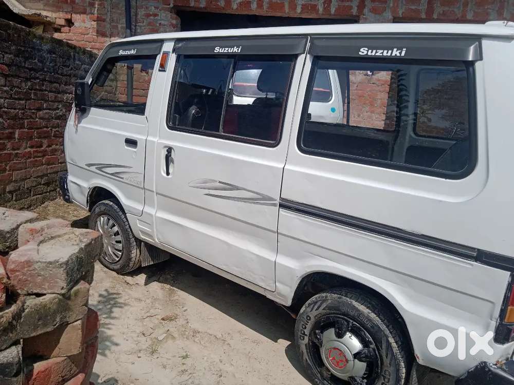 Gadi Ki Condition Badhiya Hai Petrol Aur Lpg Donon Pass Hain