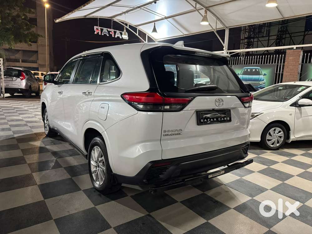 Toyota Innova Hycross 2.0 Gx 7 Str, 2022, Diesel