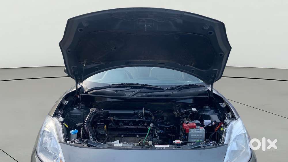 Maruti Suzuki Swift Dzire 1.2 Vxi Bsiv, 2021, Petrol