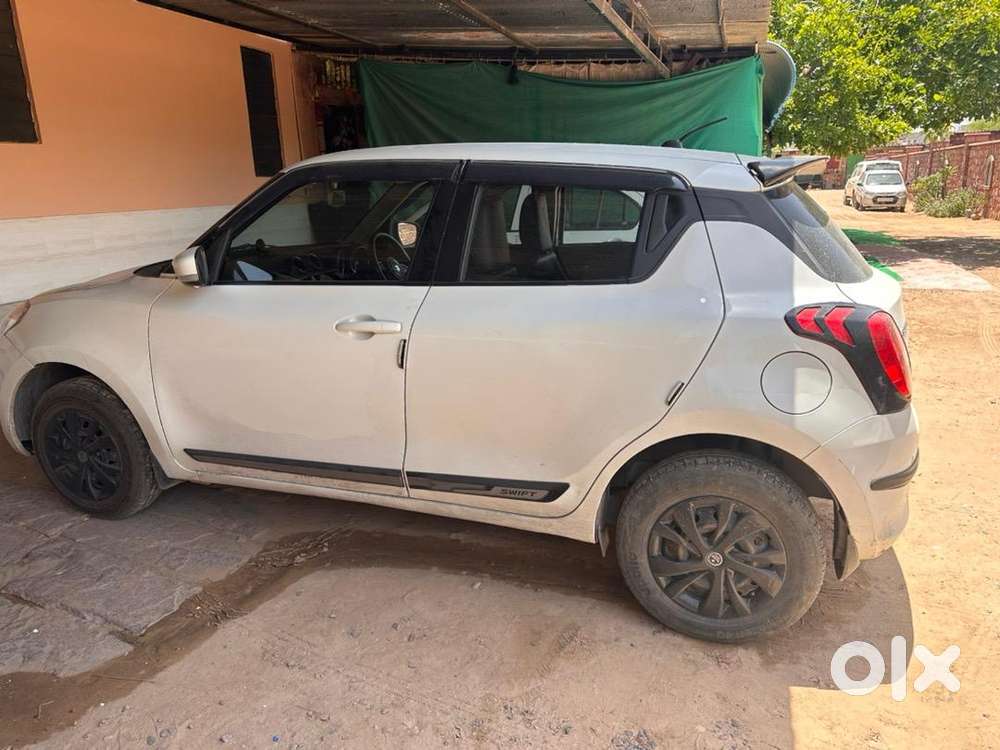 Maruti Suzuki Swift 2023 Petrol 65000 Km Driven