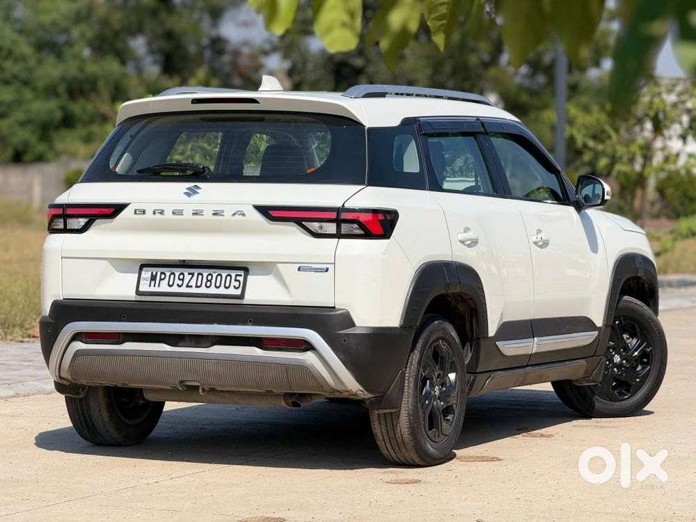 Maruti Suzuki Brezza 1.5 Zxi Plus Smart Hybrid, 2022, Petrol