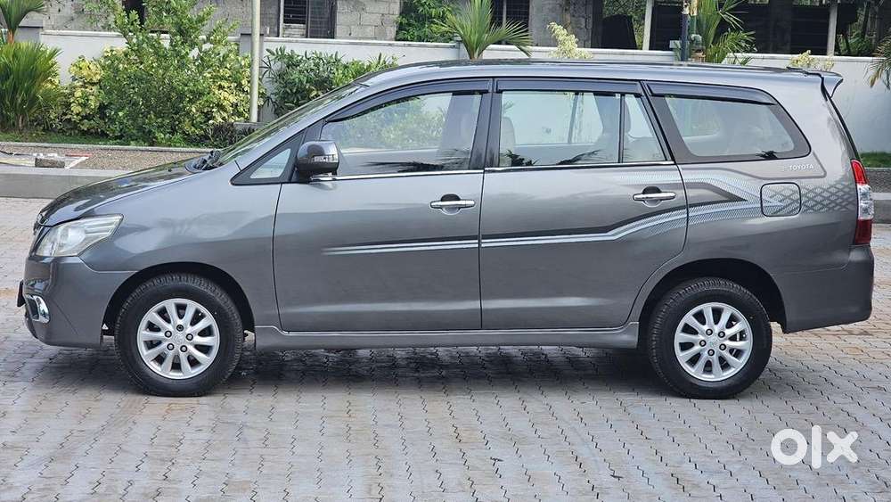 Toyota Innova 2014 Diesel Well Maintained Z Option
